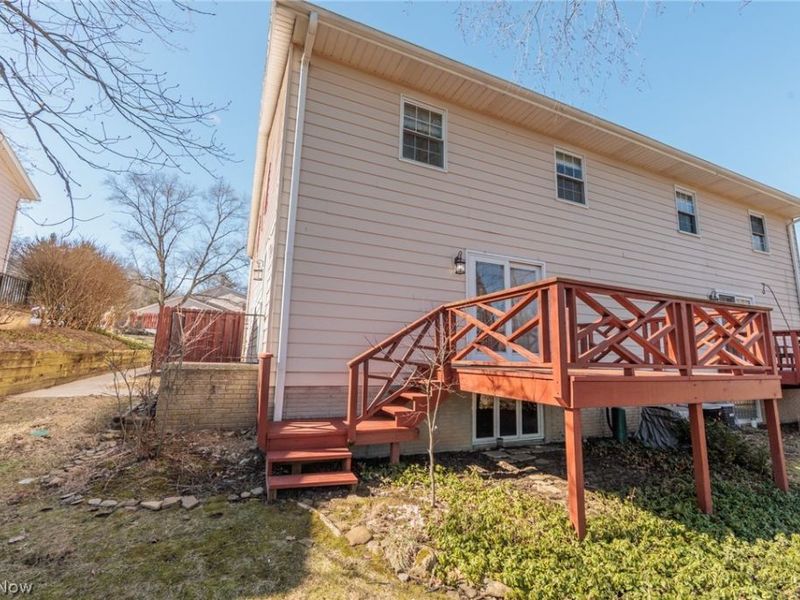 8747 Fox Rest Drive, Brecksville, OH 44141 Photo 5