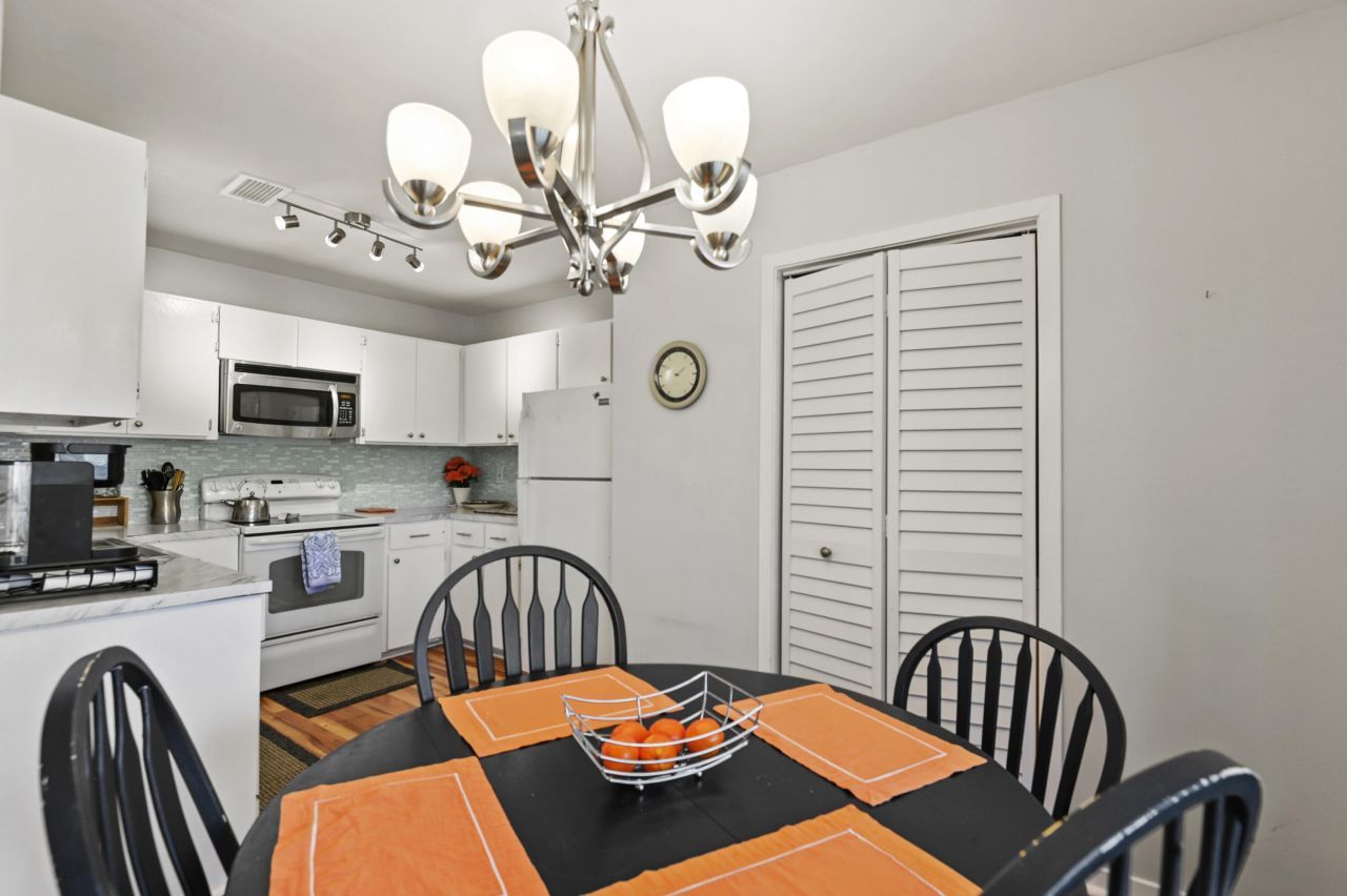 2030 Coldspring Drive Photo 8