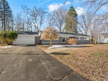 7260 Cottonwood, West Bloomfield Twp, MI 48322