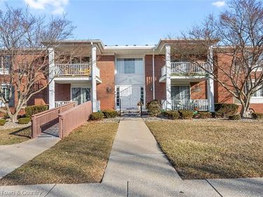 1744 Harrison Avenue, Trenton, MI 48183