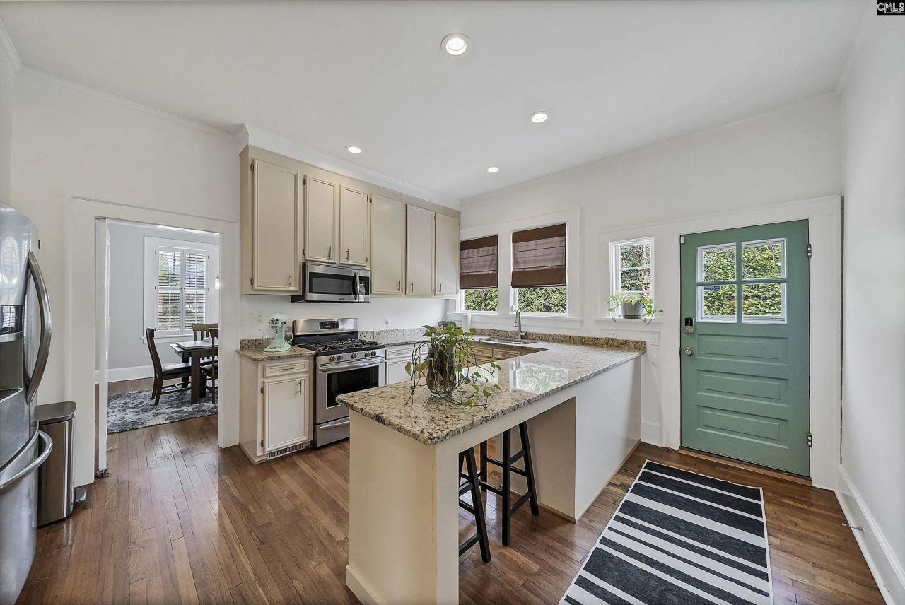 1312 Daly Street  Photo 18