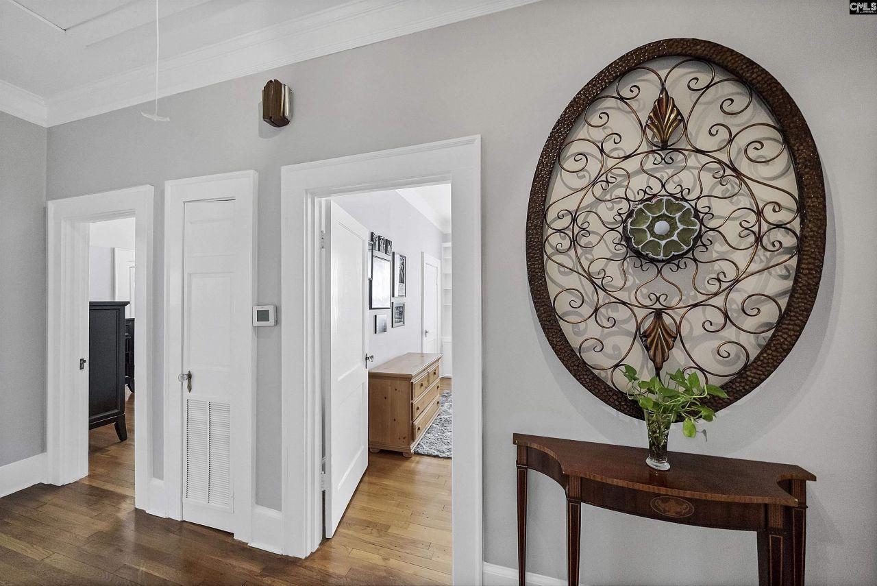 1312 Daly Street  Photo 23