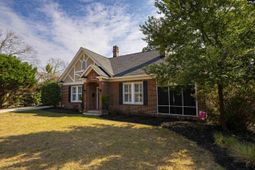 1312 Daly Street  photo 4