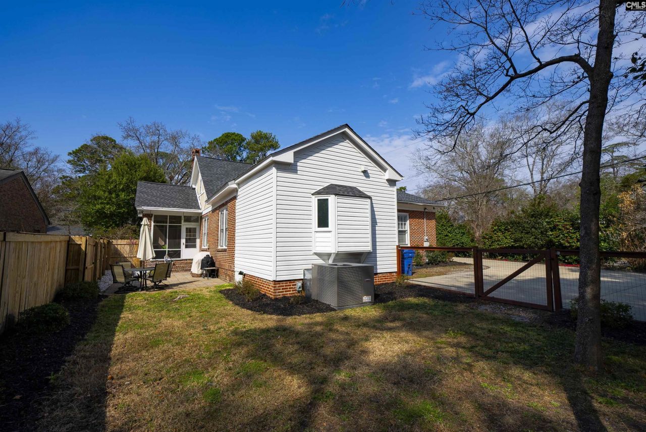 1312 Daly Street  Photo 52