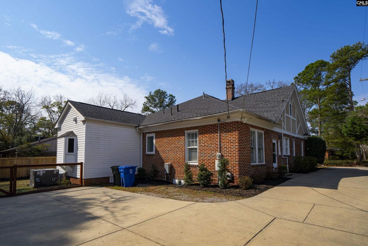 1312 Daly Street  Photo 55