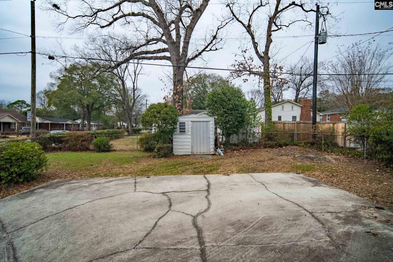 979 Airport Boulevard  Photo 29