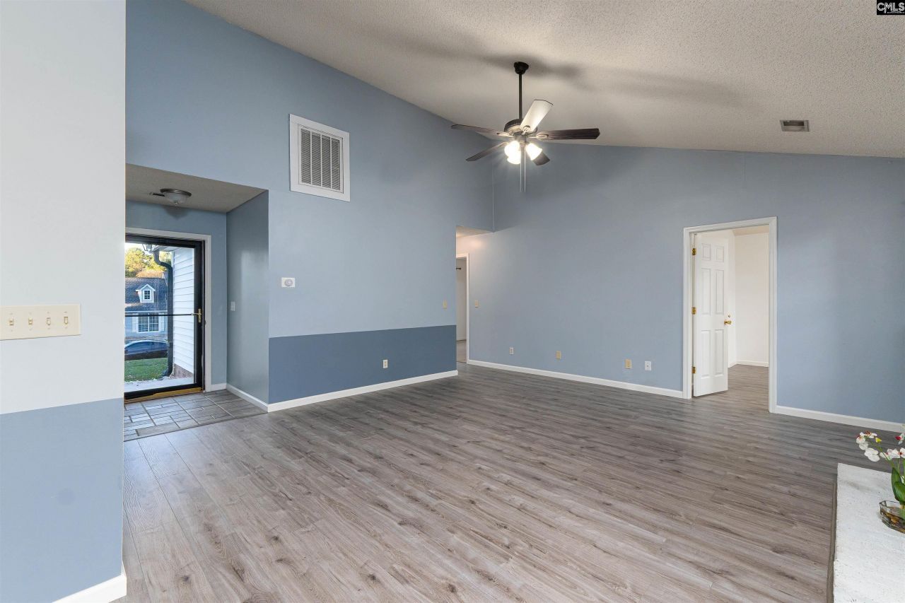 1309 Riverwalk Way Photo 4