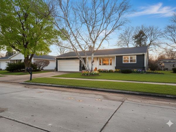 31 N LINDEN LANE, Appleton, WI 54915