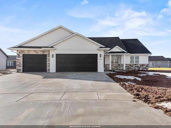3023 WOODWARD WAY, De Pere, WI 54115