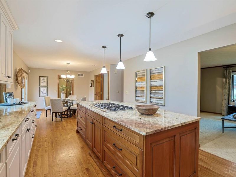 4324 Marcrest Drive, Cincinnati, OH 45211 Photo 16