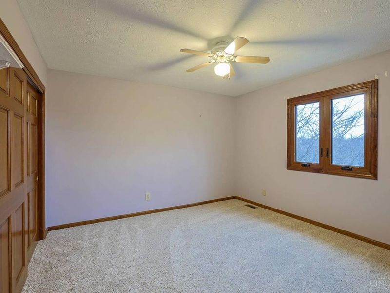 4324 Marcrest Drive, Cincinnati, OH 45211 Photo 24