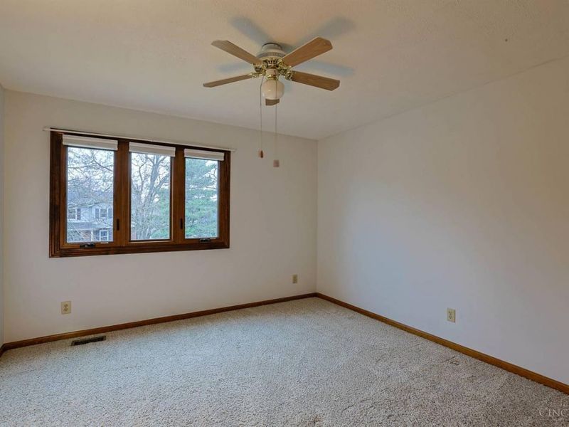 4324 Marcrest Drive, Cincinnati, OH 45211 Photo 26