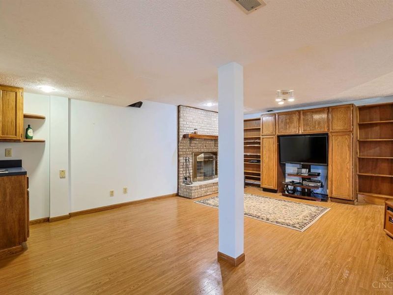 4324 Marcrest Drive, Cincinnati, OH 45211 Photo 31