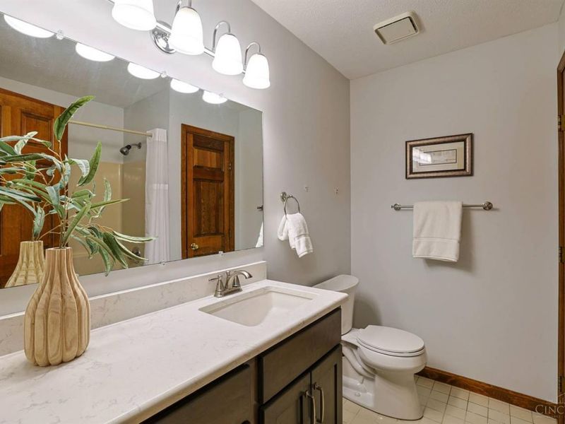 4324 Marcrest Drive, Cincinnati, OH 45211 Photo 34