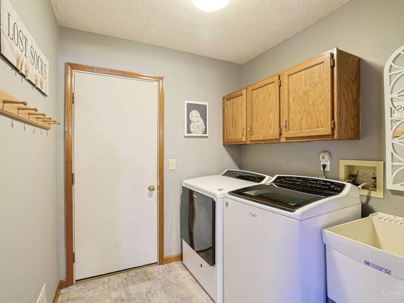 4324 Marcrest Drive, Cincinnati, OH 45211 Photo 37