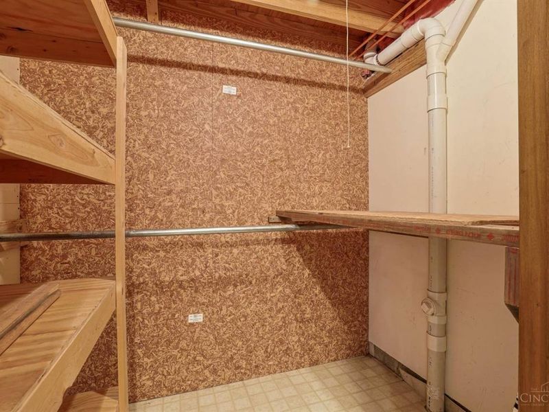 4324 Marcrest Drive, Cincinnati, OH 45211 Photo 38