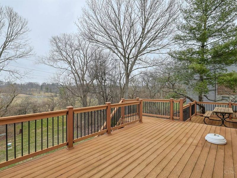 4324 Marcrest Drive, Cincinnati, OH 45211 Photo 41