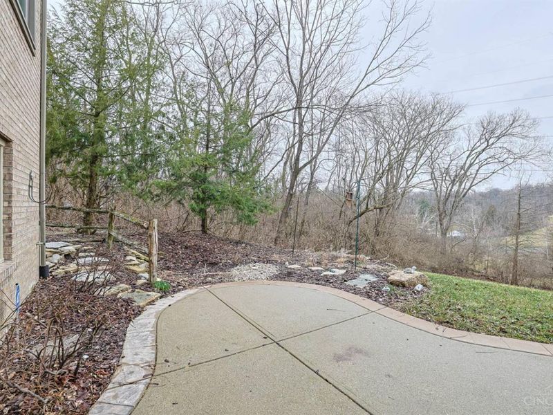 4324 Marcrest Drive, Cincinnati, OH 45211 Photo 42