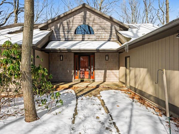 02400 37 1/2 Street, Gobles, MI 49055