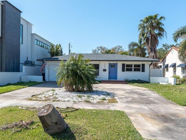 735 SNELL ISLE BOULEVARD NE, ST PETERSBURG, FL 33704