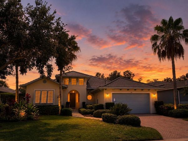 904 RIVERSCAPE STREET, BRADENTON, FL 34208