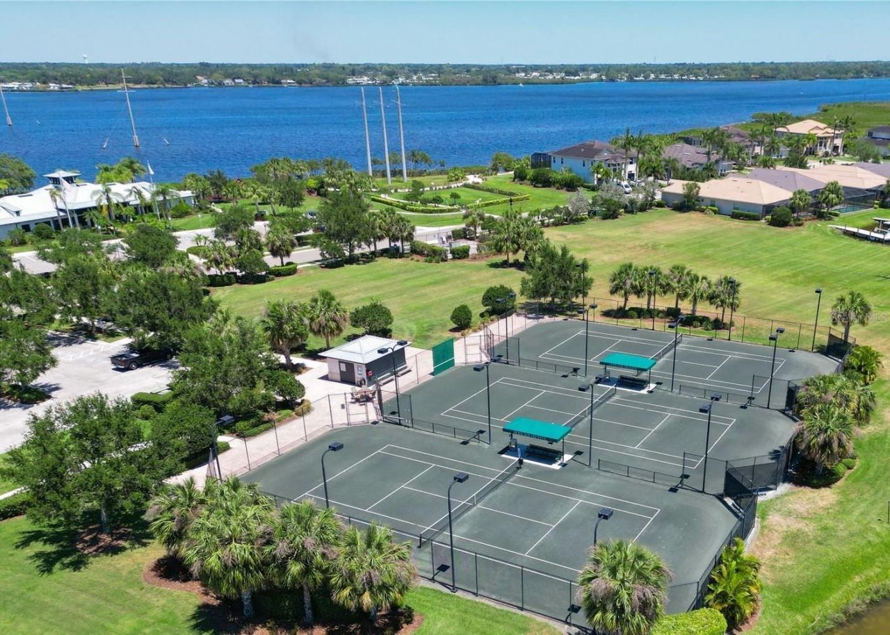 904 Riverscape Street, Bradenton, FL 34208 Photo