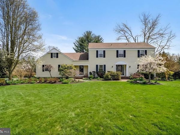 4 HARDLEY DRIVE, CRANBURY, NJ 08512