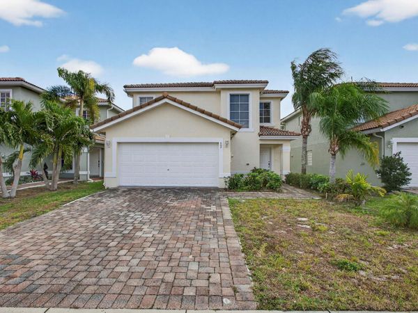 662 Perdido Heights Dr, West Palm Beach, FL 33413