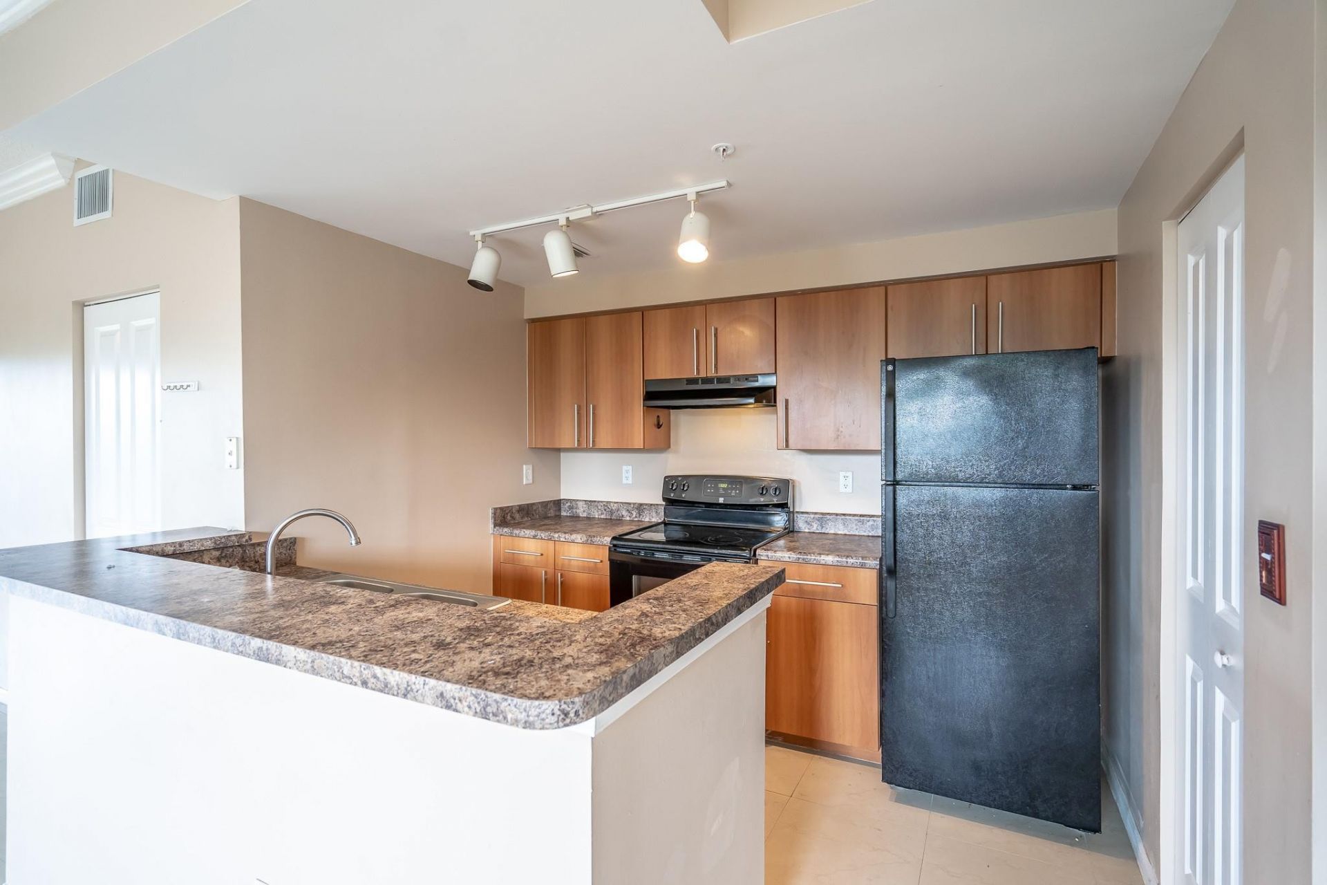 5800 W Sample Road, Unit 308, Coral Springs, FL 33067 Photo