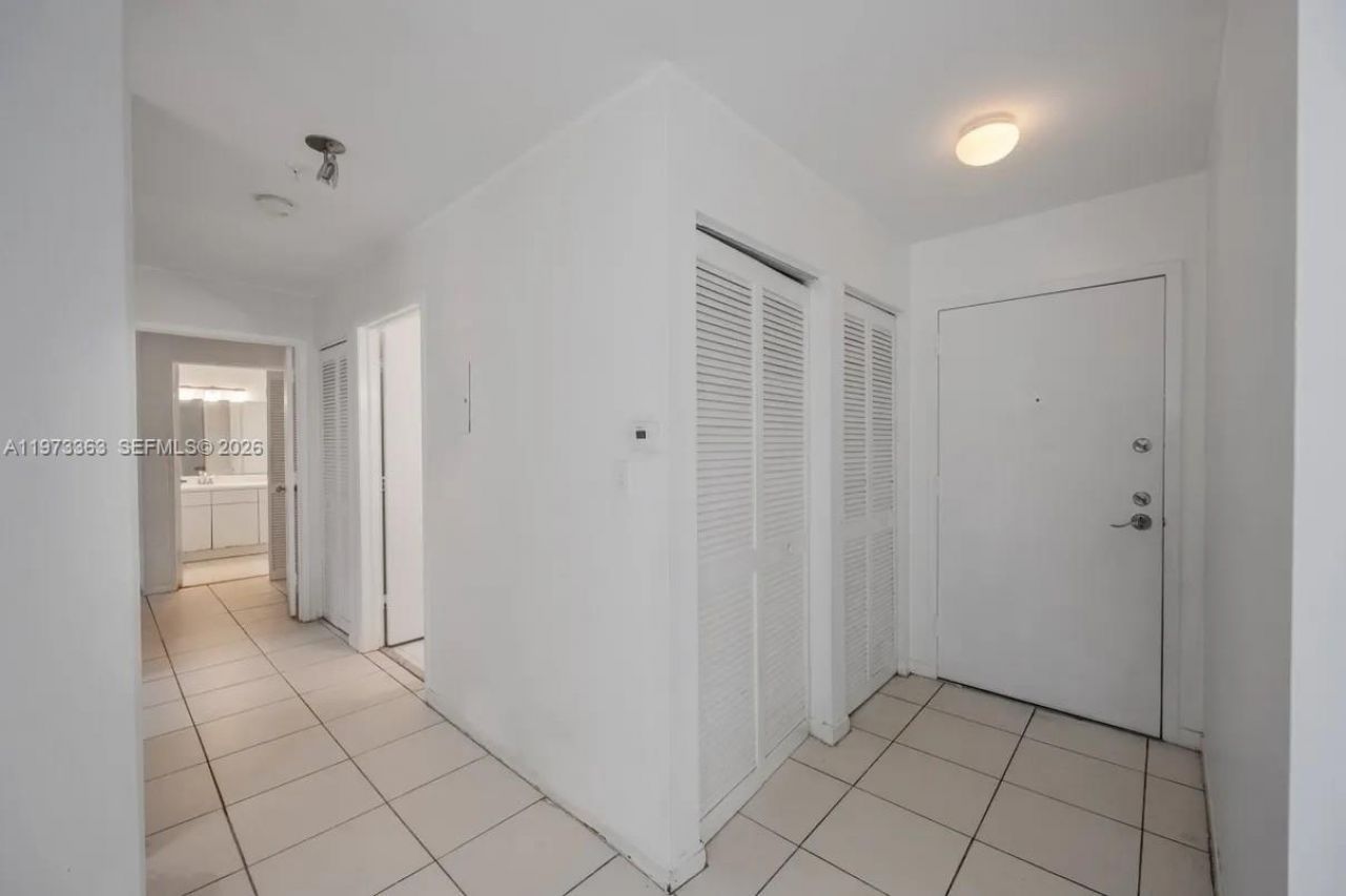 1688 West Ave, Unit G-08, Miami Beach, FL 33139 Photo
