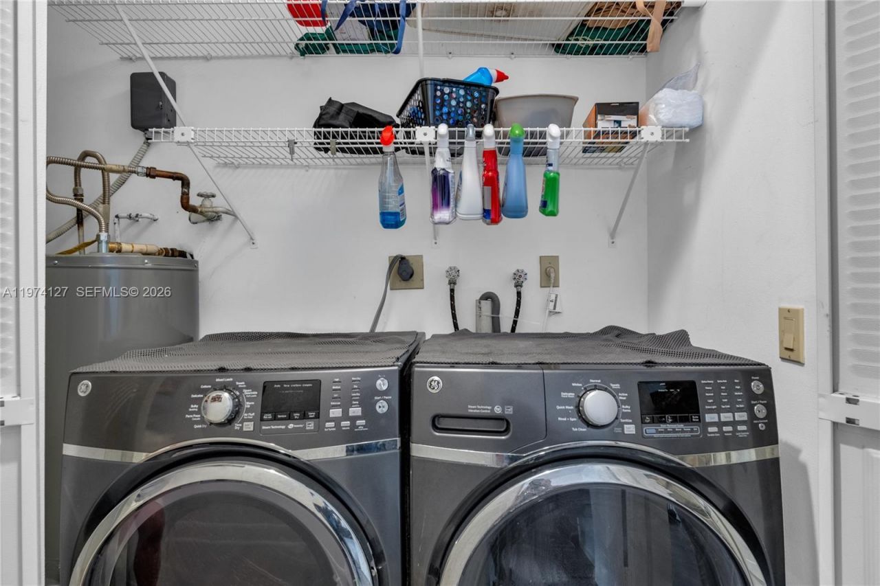 1361 Seagrape Cir , Weston, FL 33326 Photo