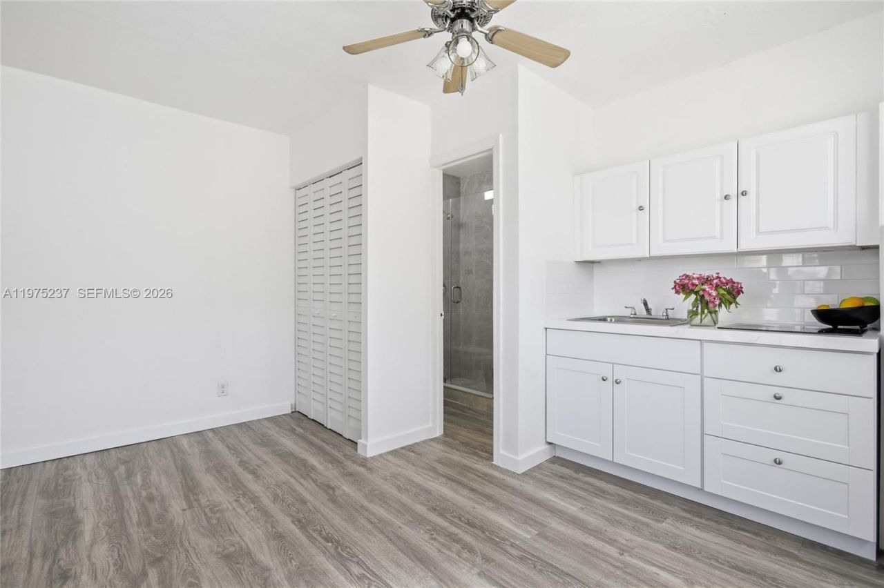 2761 SW 33rd Ct, Unit C, Miami, FL 33133 Photo