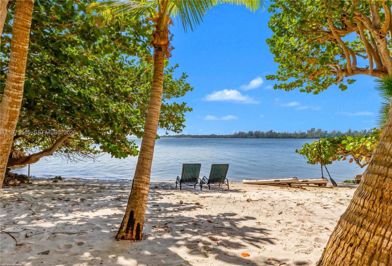 6 Riverview Rd , Jupiter Island, FL 33455 Photo