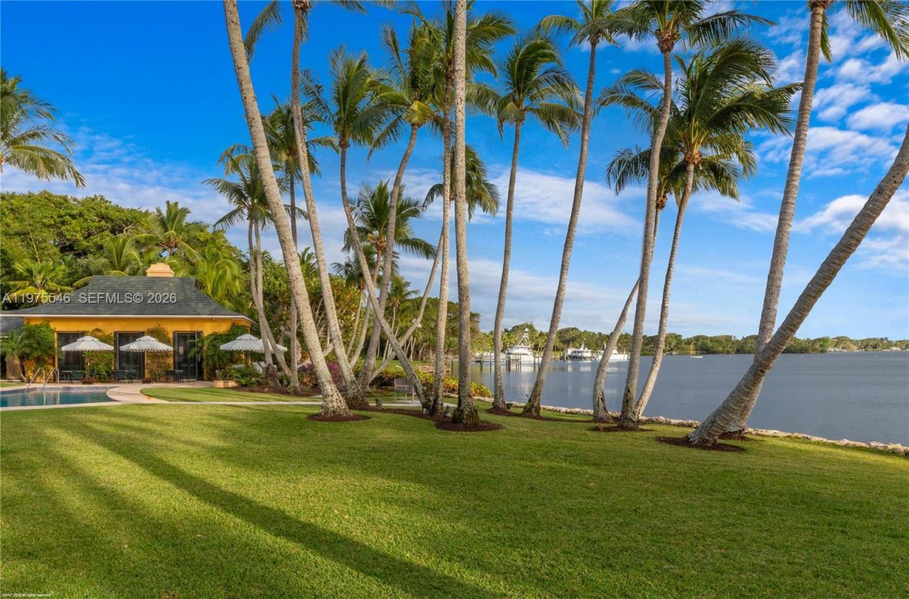 6 Riverview Rd , Jupiter Island, FL 33455 Photo