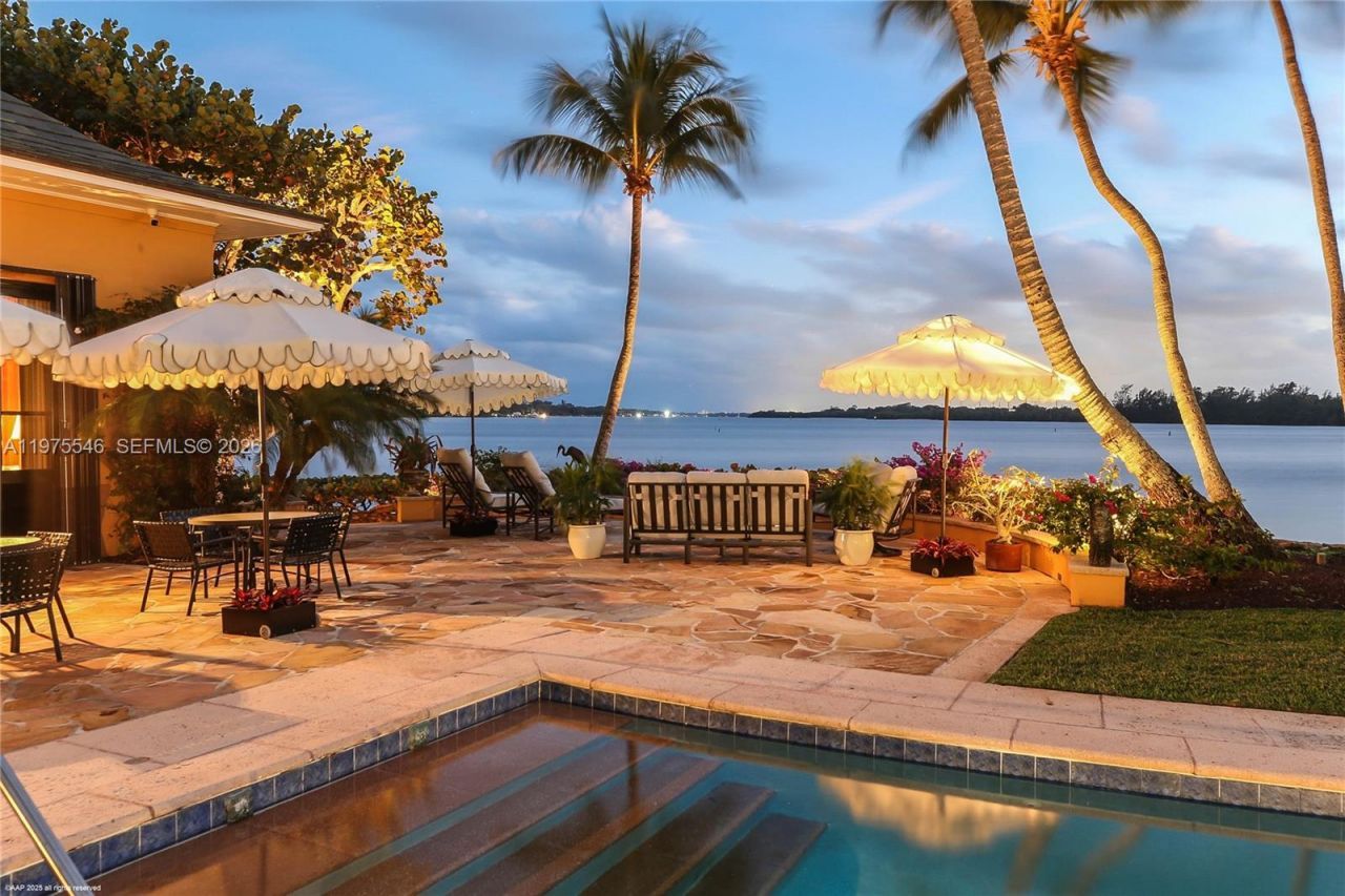 6 Riverview Rd , Jupiter Island, FL 33455 Photo