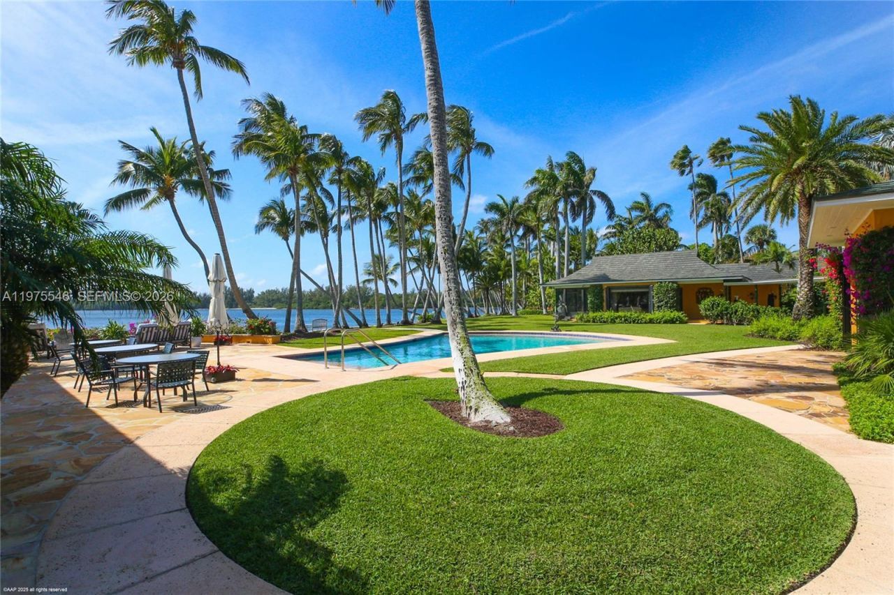 6 Riverview Rd , Jupiter Island, FL 33455 Photo