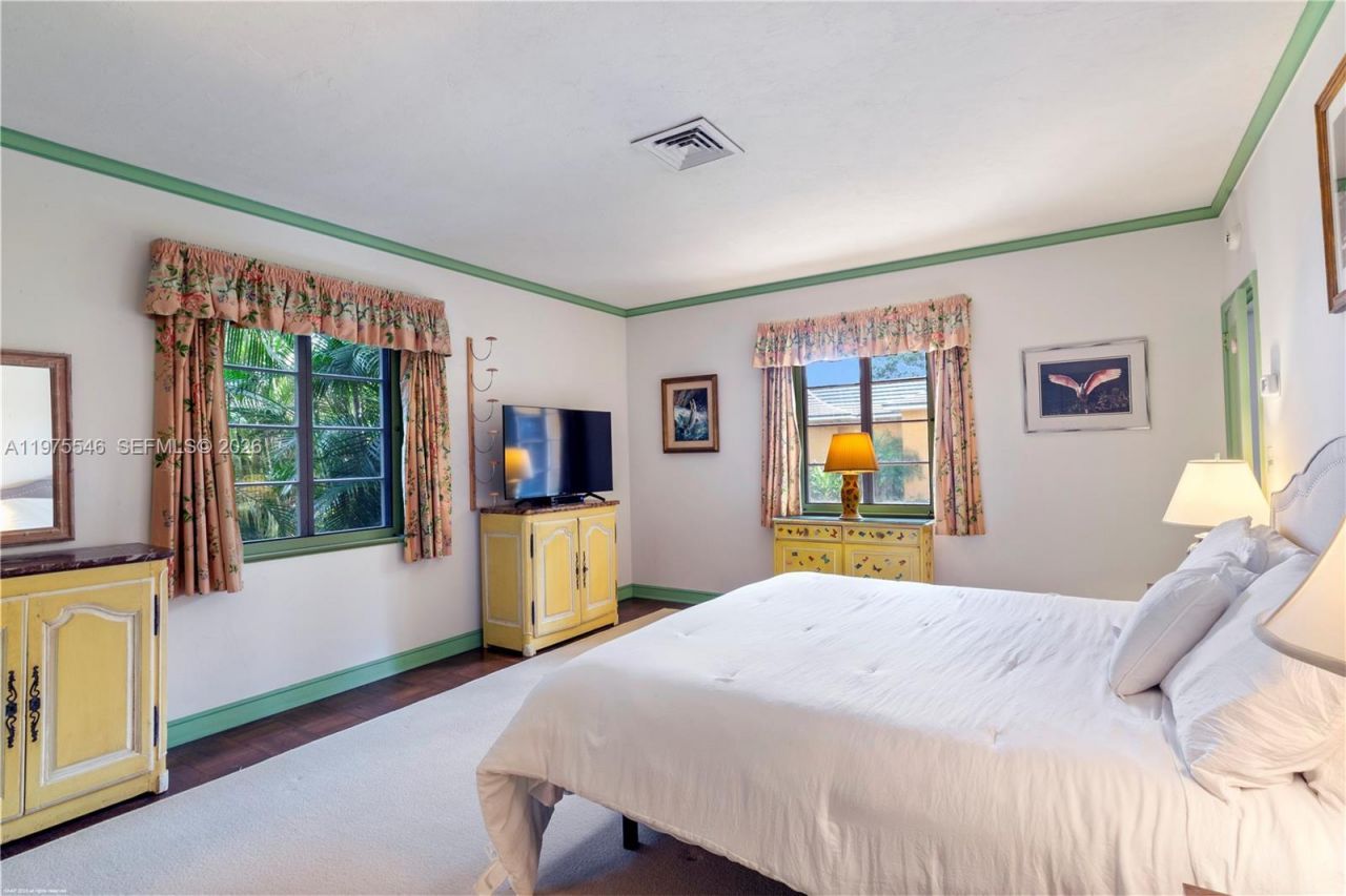 6 Riverview Rd , Jupiter Island, FL 33455 Photo