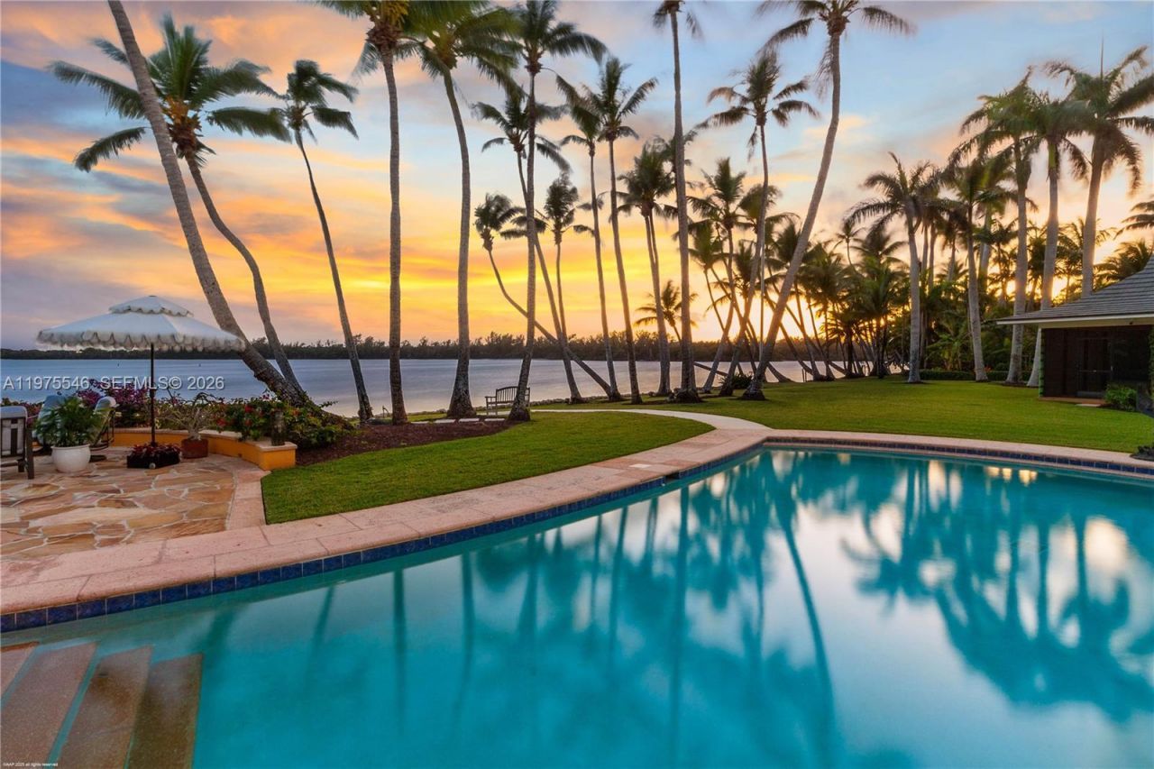 6 Riverview Rd , Jupiter Island, FL 33455 Photo