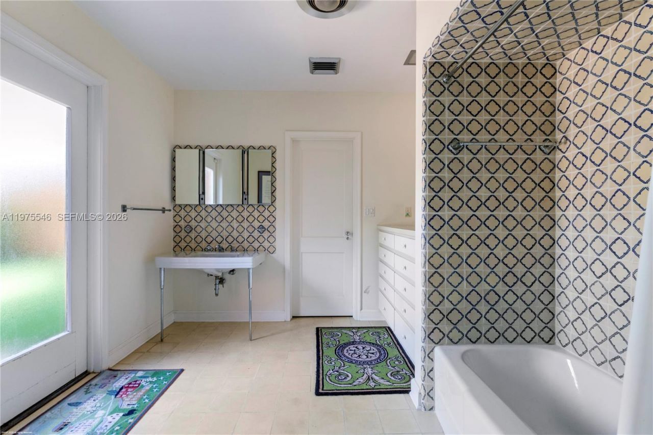 6 Riverview Rd , Jupiter Island, FL 33455 Photo