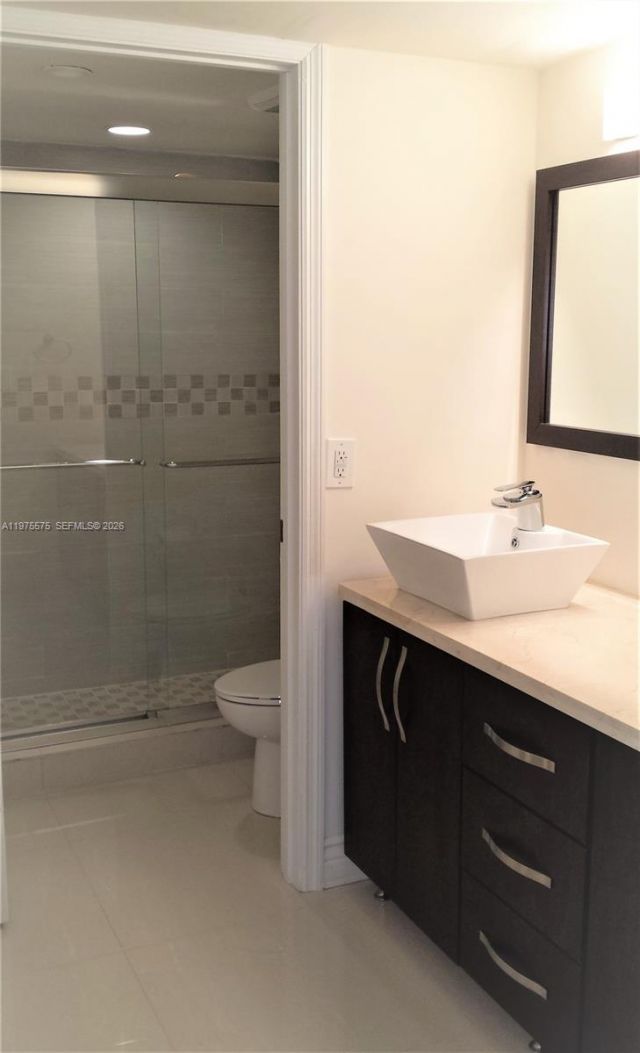 20500 W Country Club Dr , Unit 314, Aventura, FL 33180 Photo
