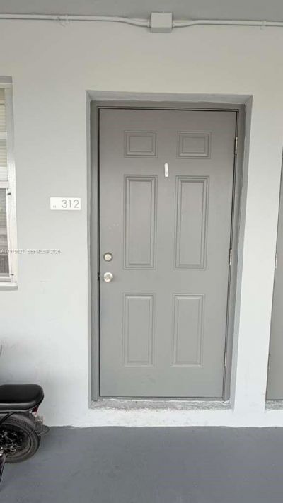 1100 NE 1st Ct , Unit 312, Hallandale Beach, FL 33009 Photo