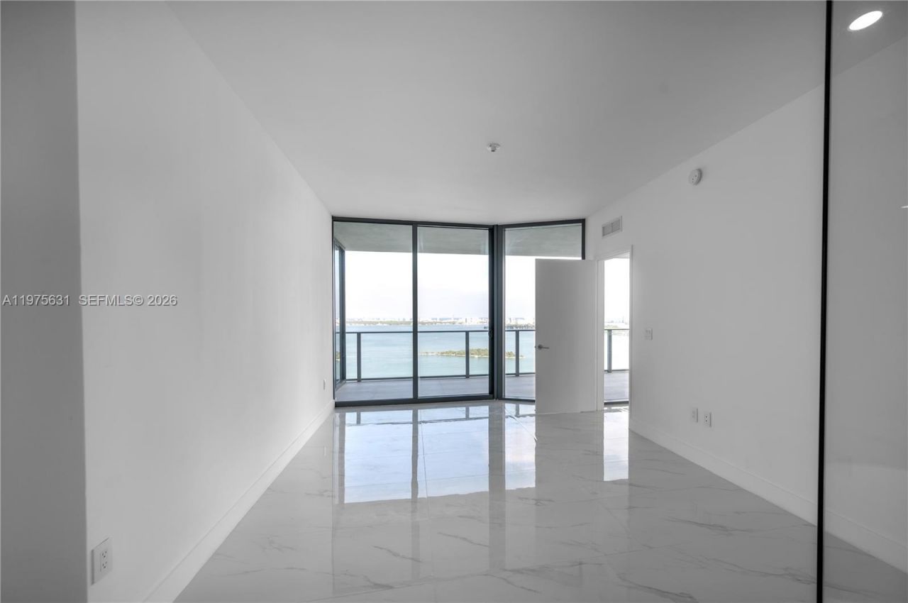 700 NE 24, Unit 2807, Miami, FL 33137 Photo