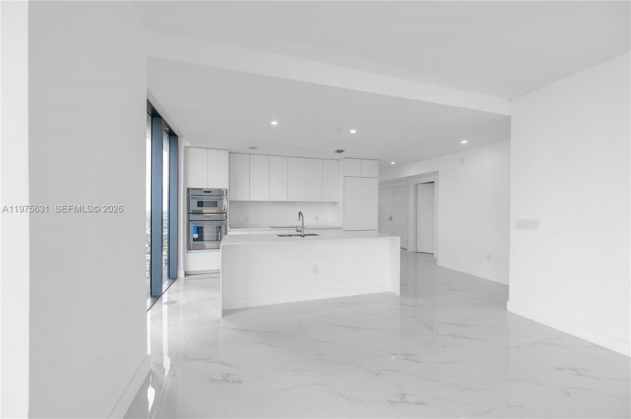 700 NE 24, Unit 2807, Miami, FL 33137 Photo