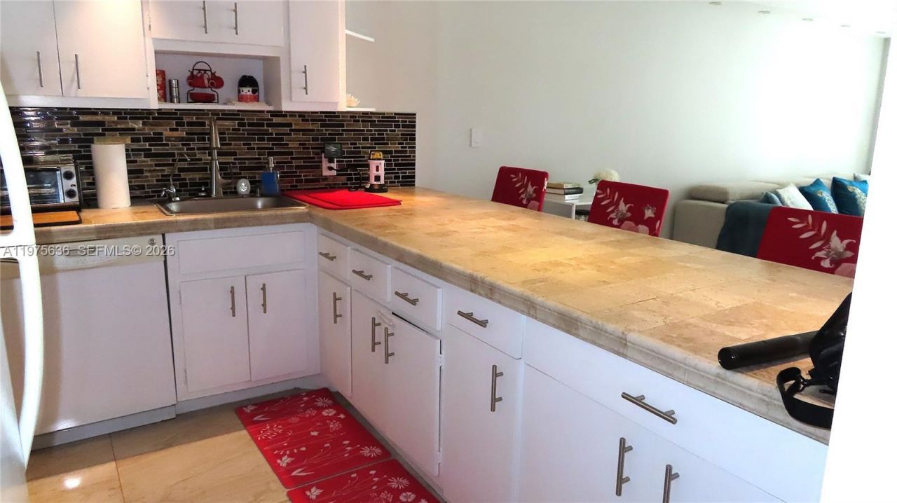 5701 Collins Ave , Unit 803, Miami Beach, FL 33140 Photo