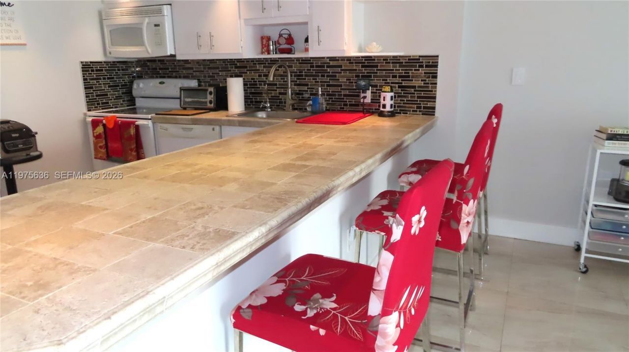 5701 Collins Ave , Unit 803, Miami Beach, FL 33140 Photo