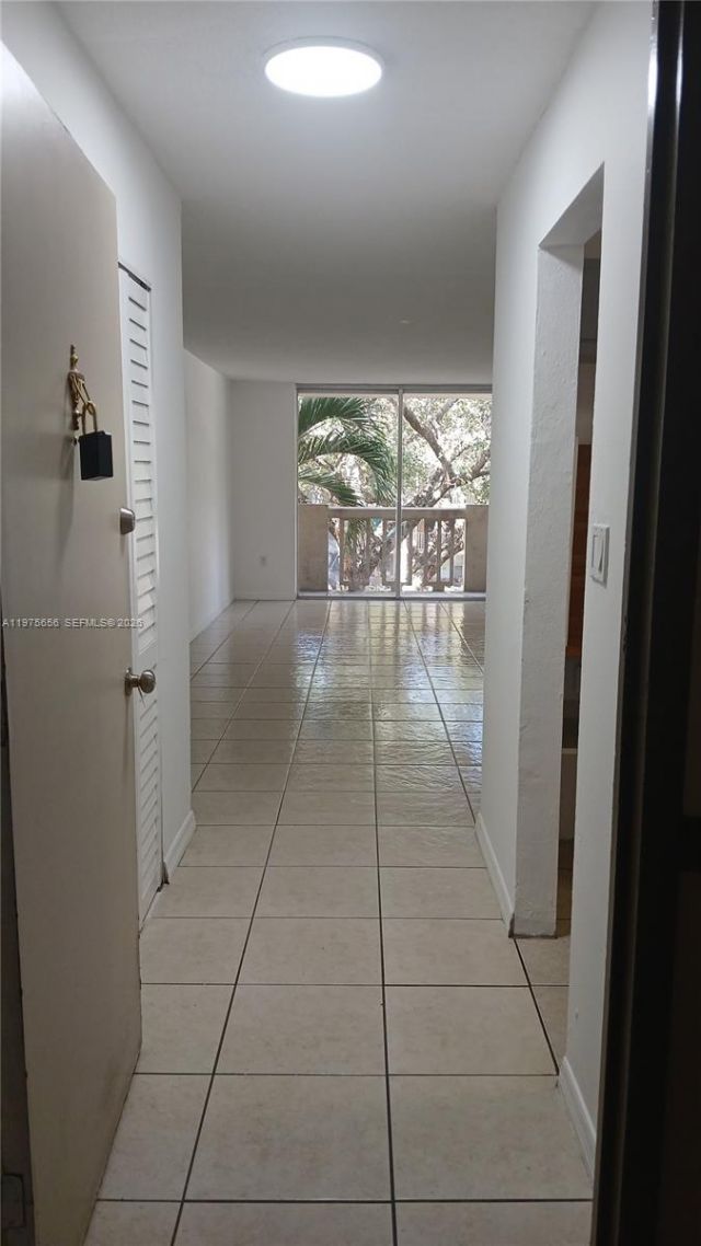 1800 Sans Souci Blvd, Unit 312, North Miami, FL 33181 Photo