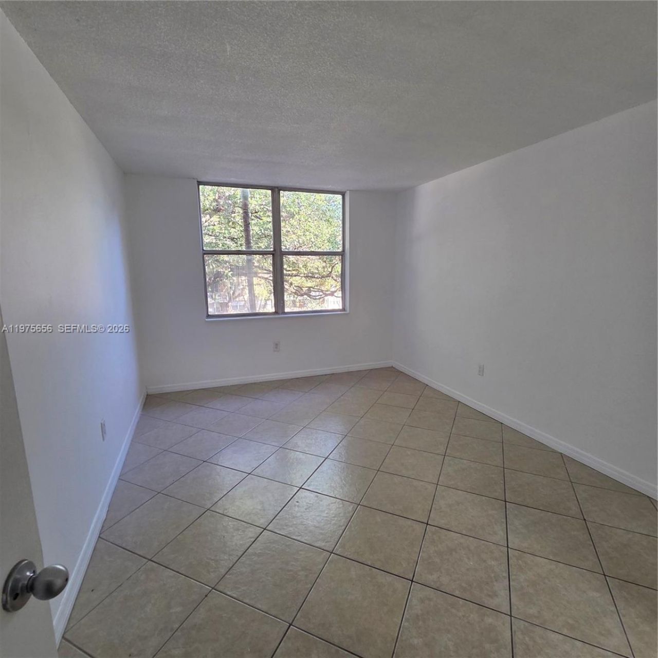 1800 Sans Souci Blvd, Unit 312, North Miami, FL 33181 Photo