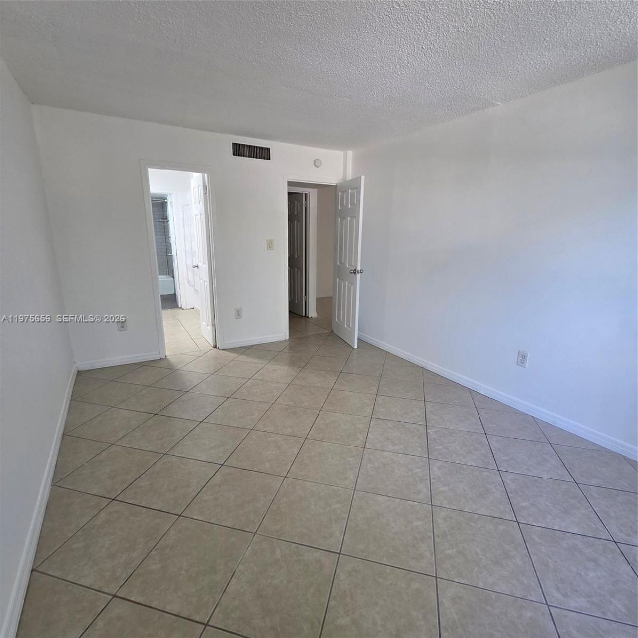1800 Sans Souci Blvd, Unit 312, North Miami, FL 33181 Photo