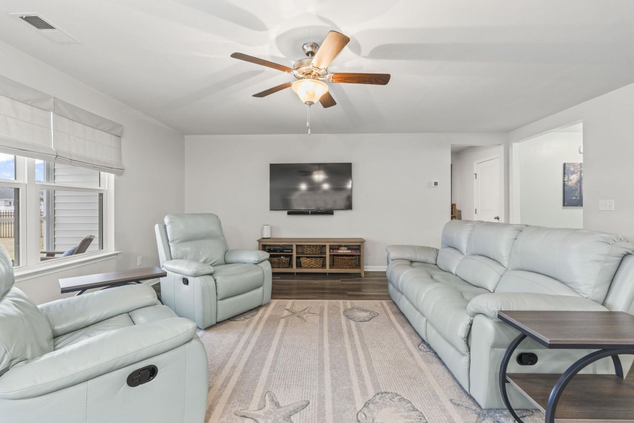 1108 Donald St.  Photo 14