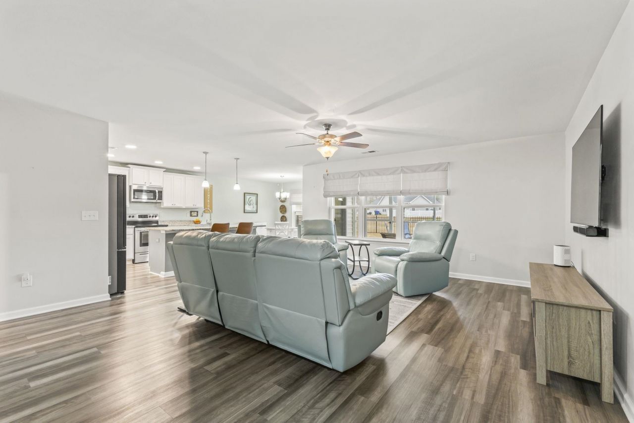 1108 Donald St.  Photo 7